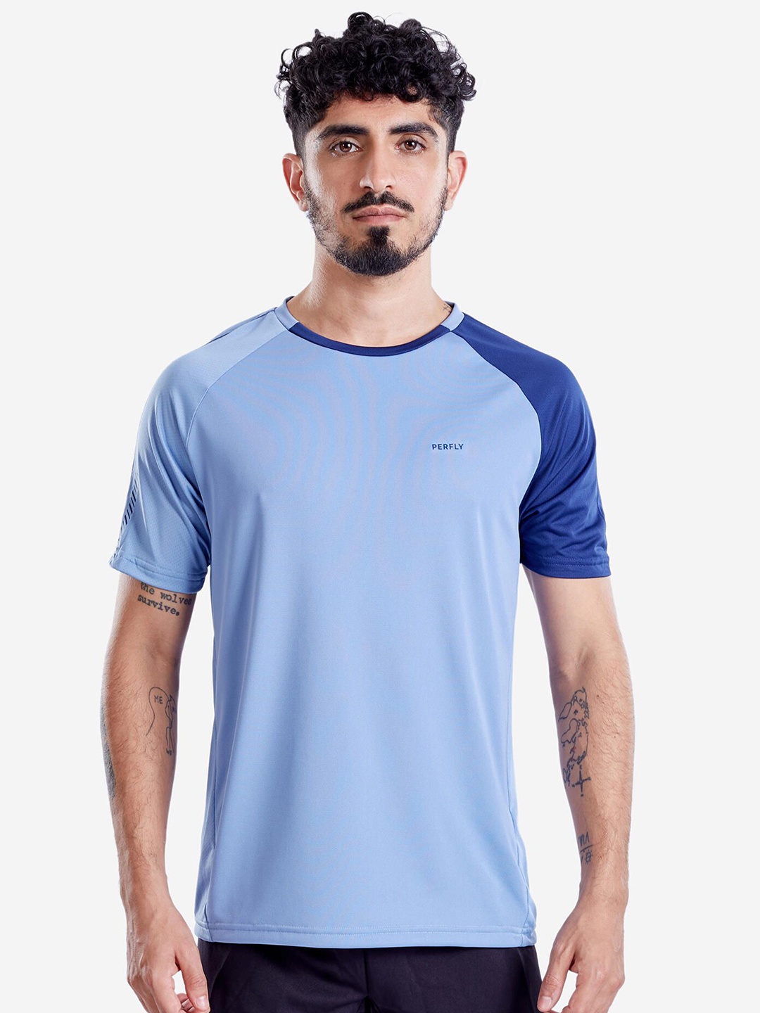 

PERFLY By Decathlon Men Solid Round Neck T-shirt, Blue