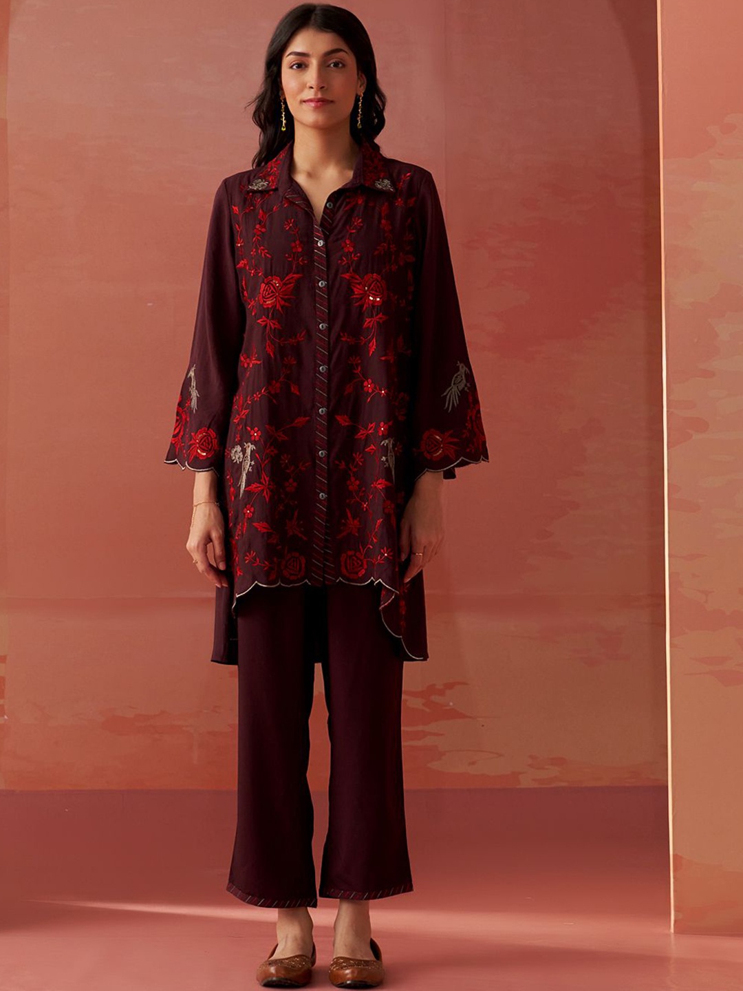 

Lakshita Women Embroidered Linen Tunic With Trousers Co-Ords, Burgundy
