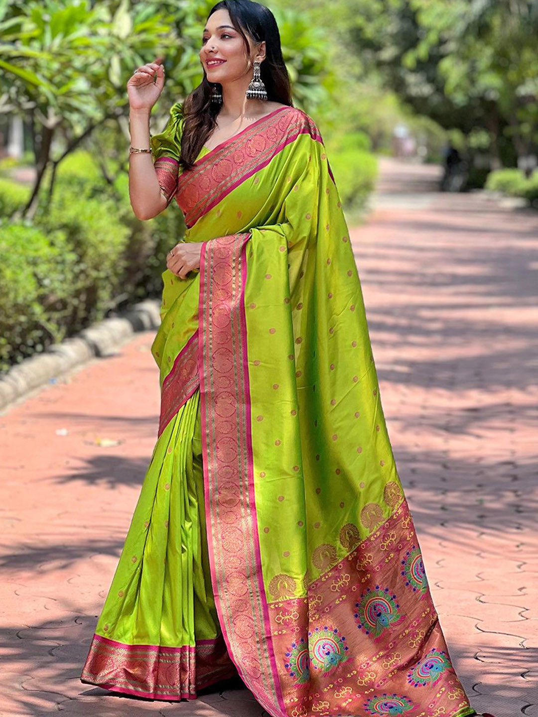 

SGF11 Woven Design Zari Pure Silk Kanjeevaram Saree, Green