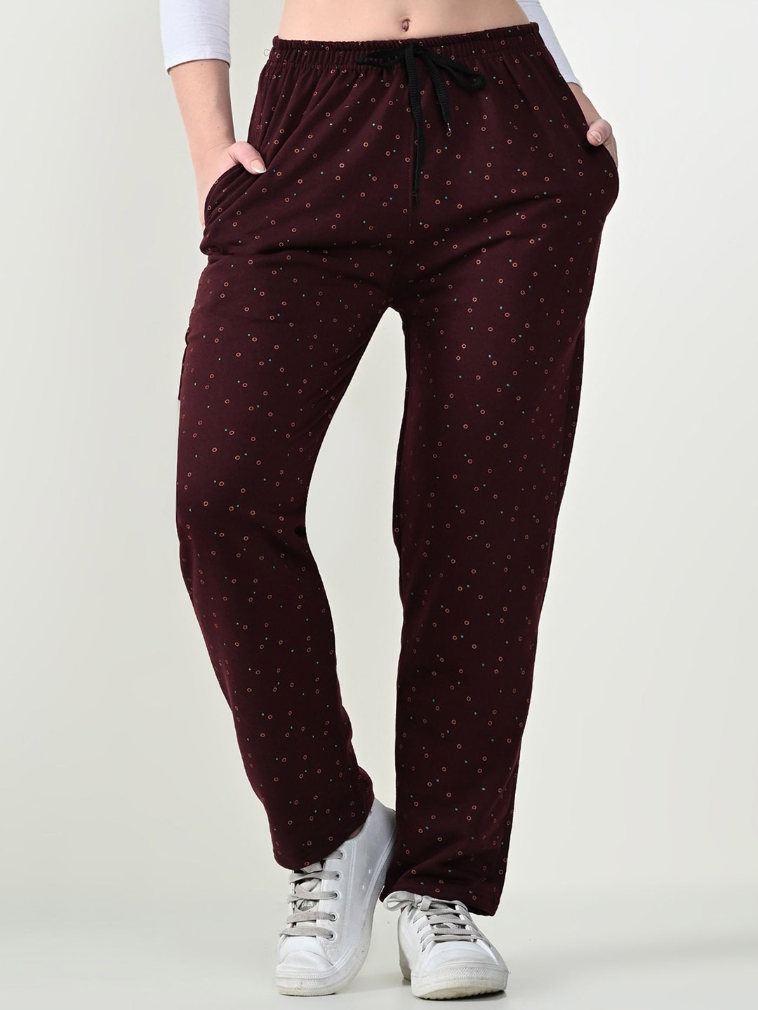 

BAESD Women Printed Mid-Rise Straight Fit Regular Trousers, Maroon