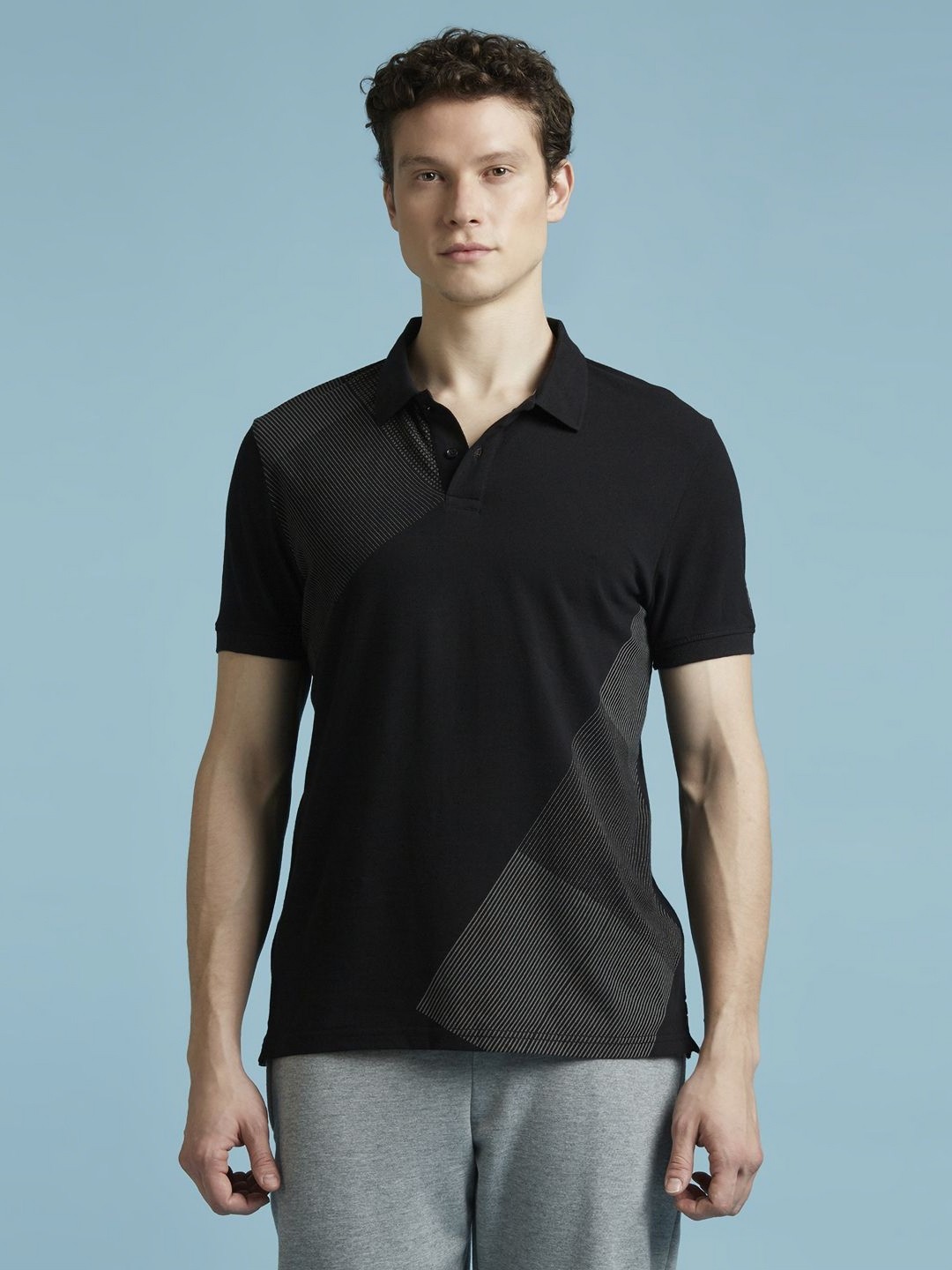 

Pepe Jeans Men Colourblocked Polo Collar Cotton T-shirt, Black
