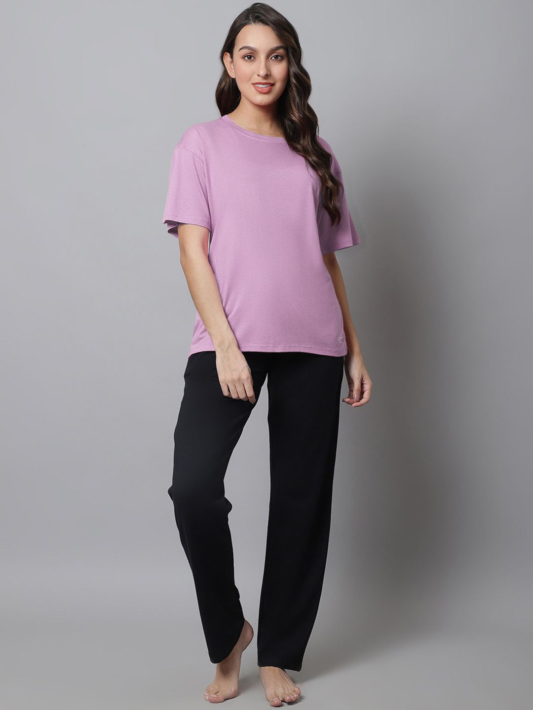 

Kanvin Women Solid Pure Cotton Night suit, Pink