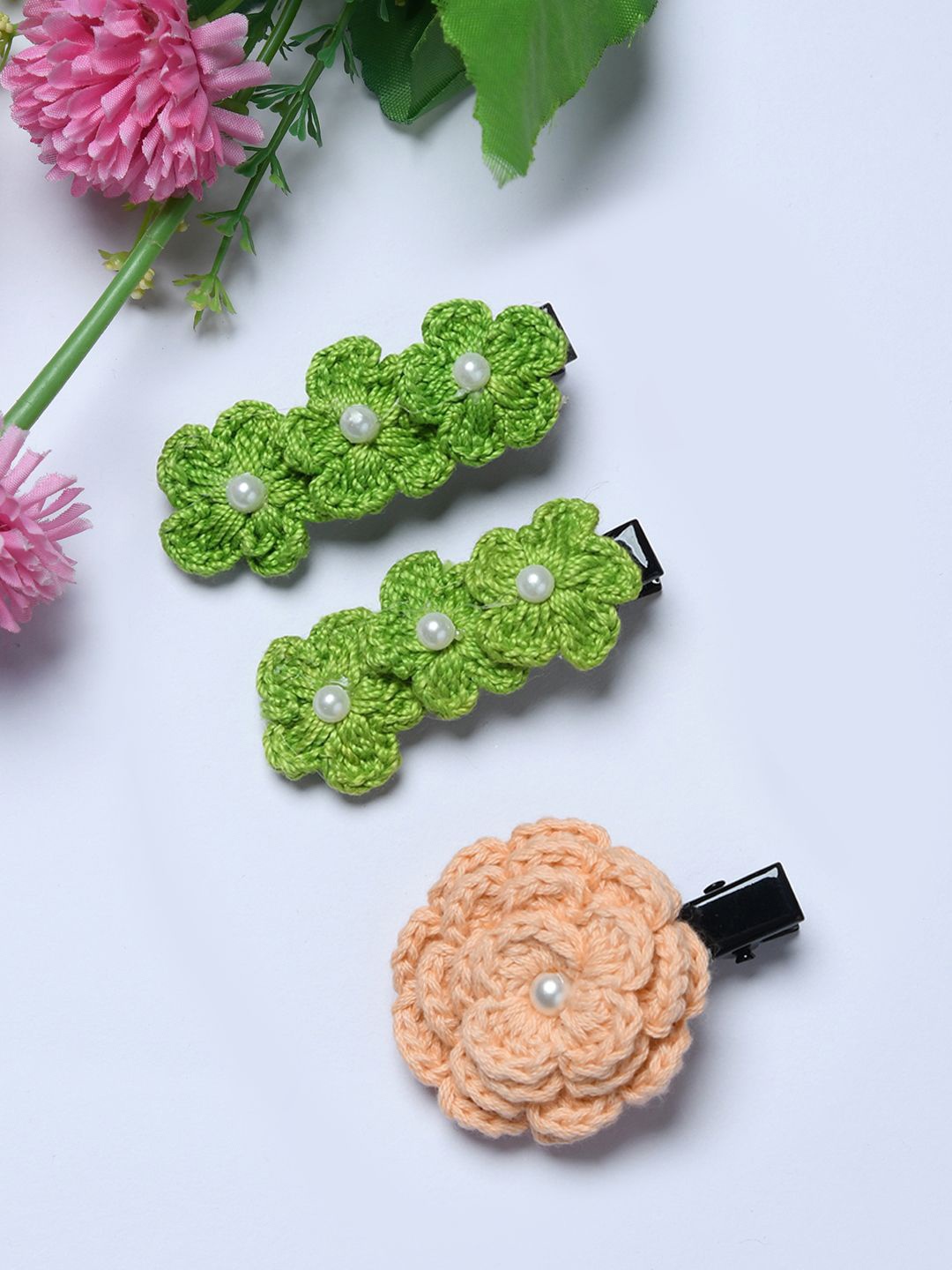 

FUNKRAFTS Girls Set of 3 Embellished Floral Crochet Alligator Hair Clips, Green