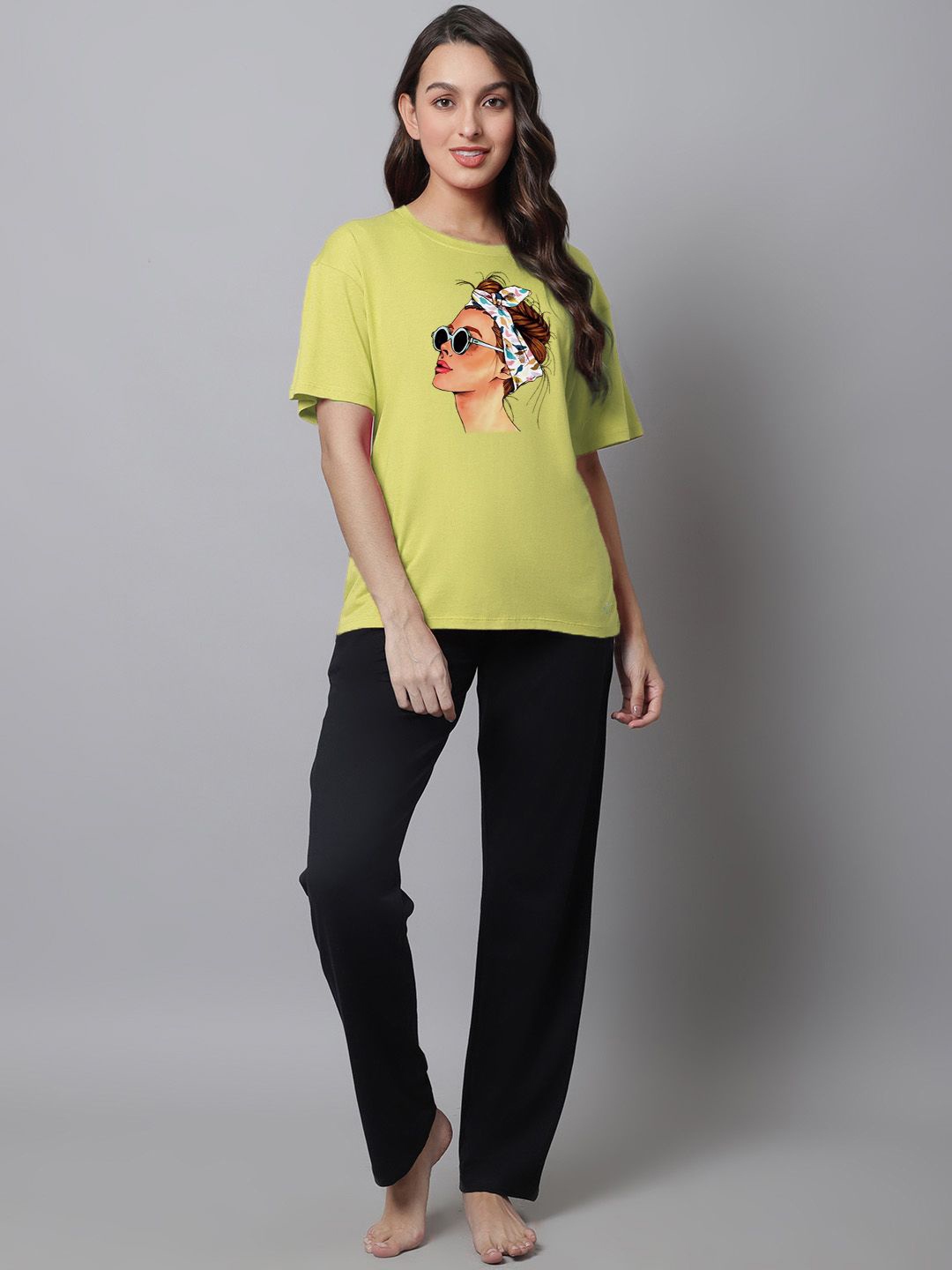 

Kanvin Women Pure Cotton Graphic Printed Night suit, Yellow