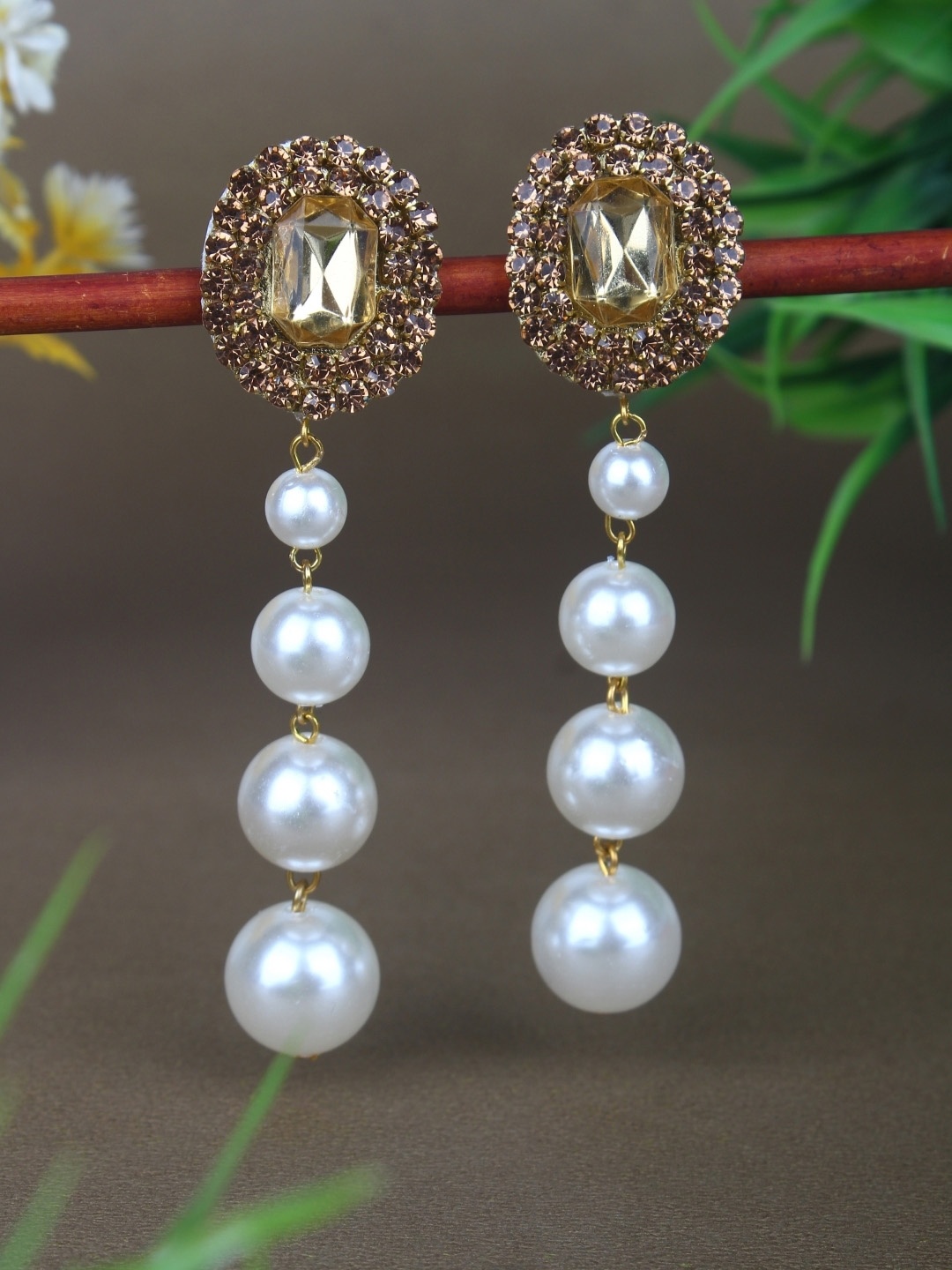 

KPOP Contemporary Drop Earrings, Gold