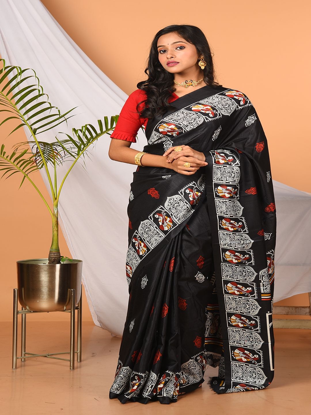 

Laa Calcutta Ethnic Motifs Pure Silk Saree, Black