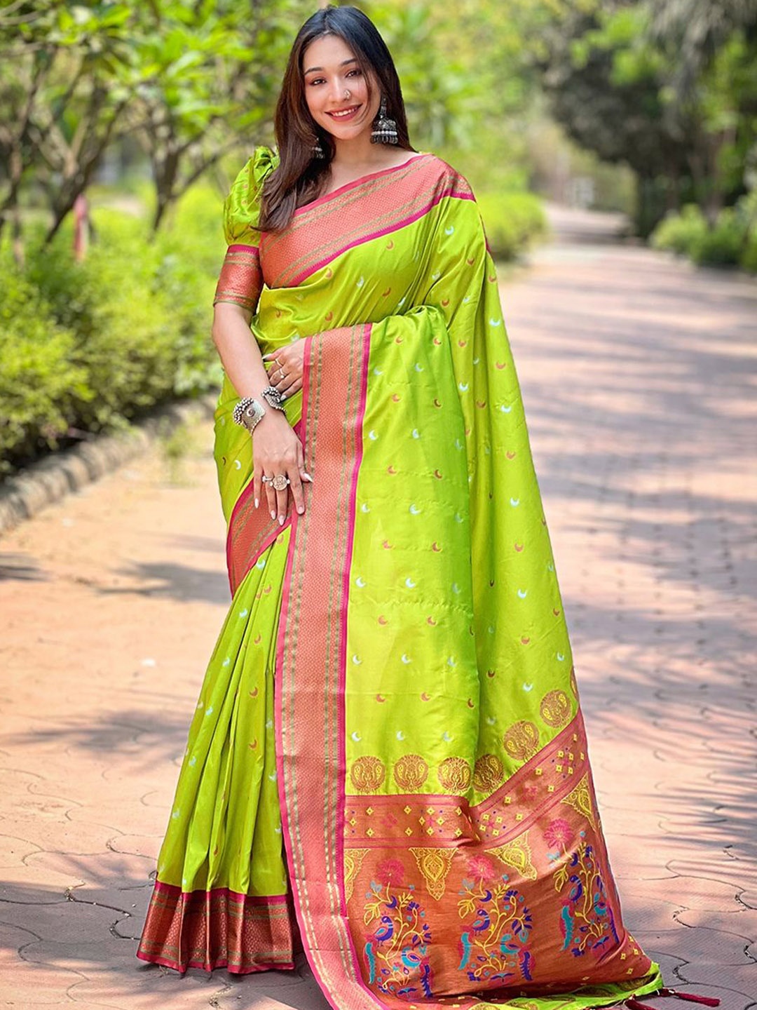 

SGF11 Woven Design Zari Pure Silk Kanjeevaram Saree, Green