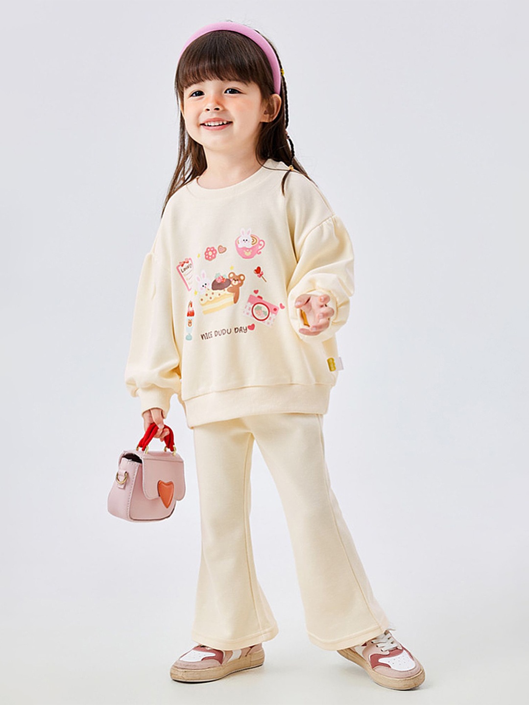 

LULU & SKY Girls Printed Round Neck Long Sleeves Sweatshirt With Trouser, Off white