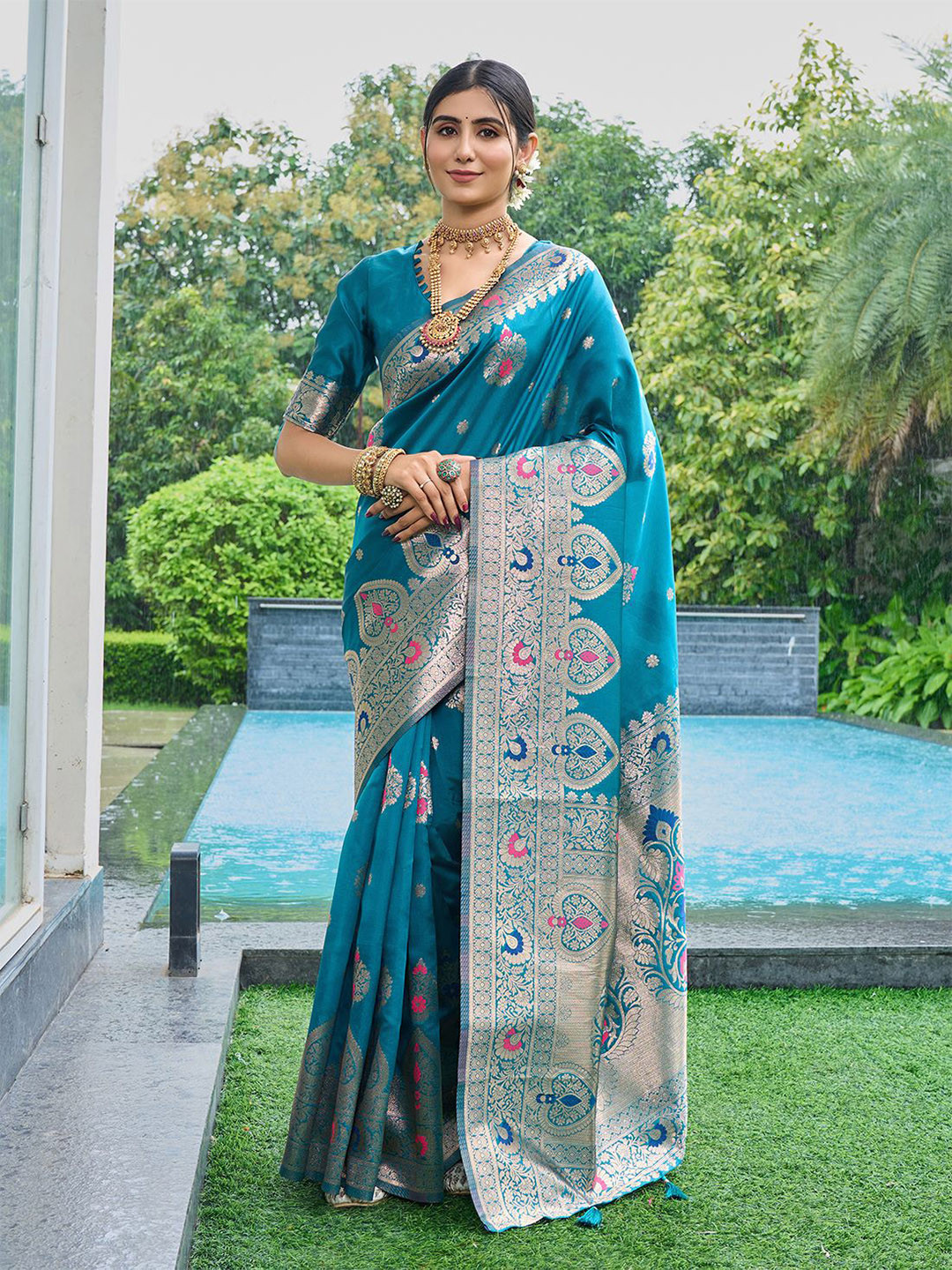 

GARIYA Woven Design Zari Silk Banarasi Saree, Turquoise blue