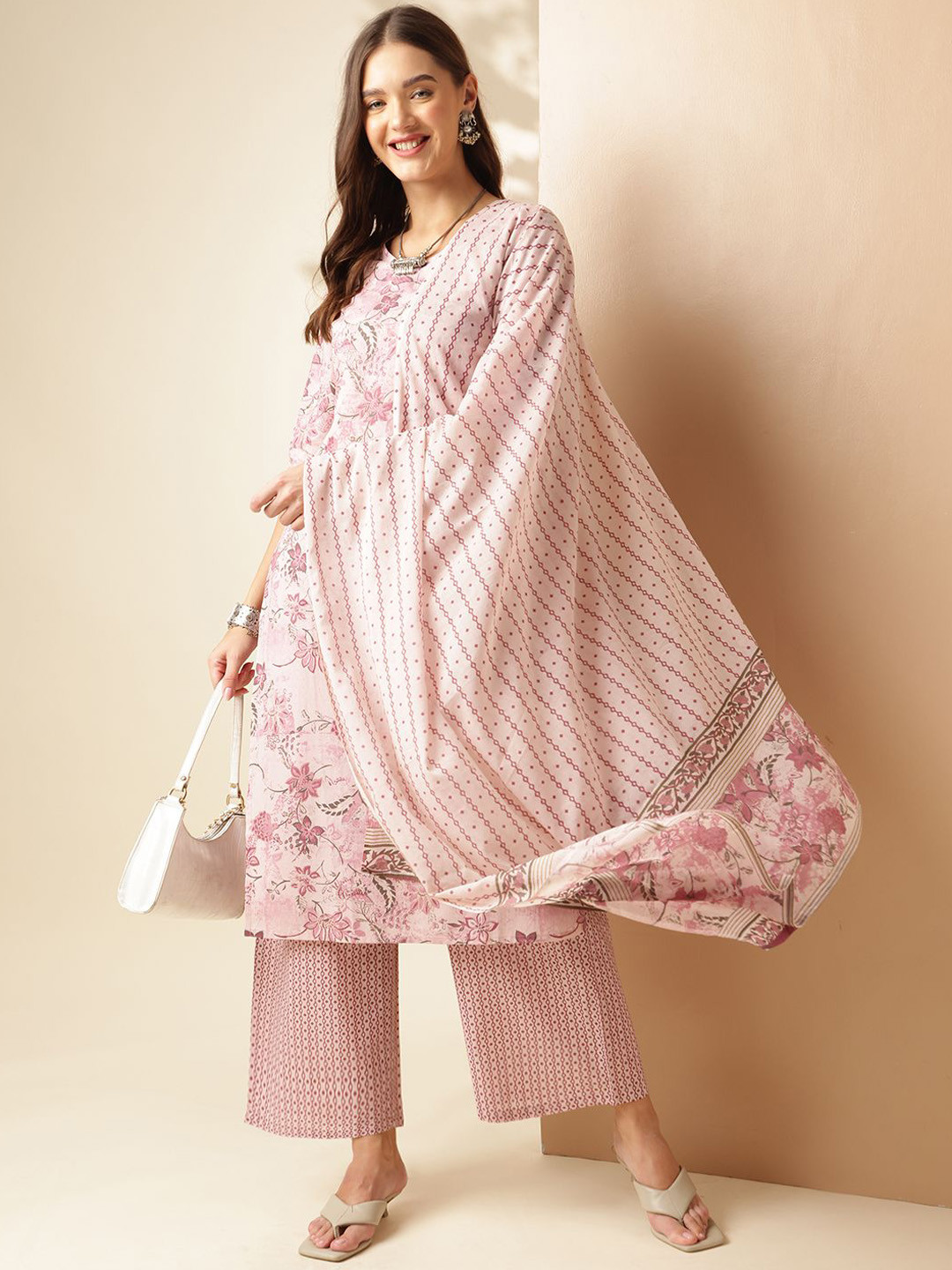 

Anouk Floral Printed Three-Quarter Sleeves Pure Cotton Straight Kurta & Palazzo & Dupatta, Pink