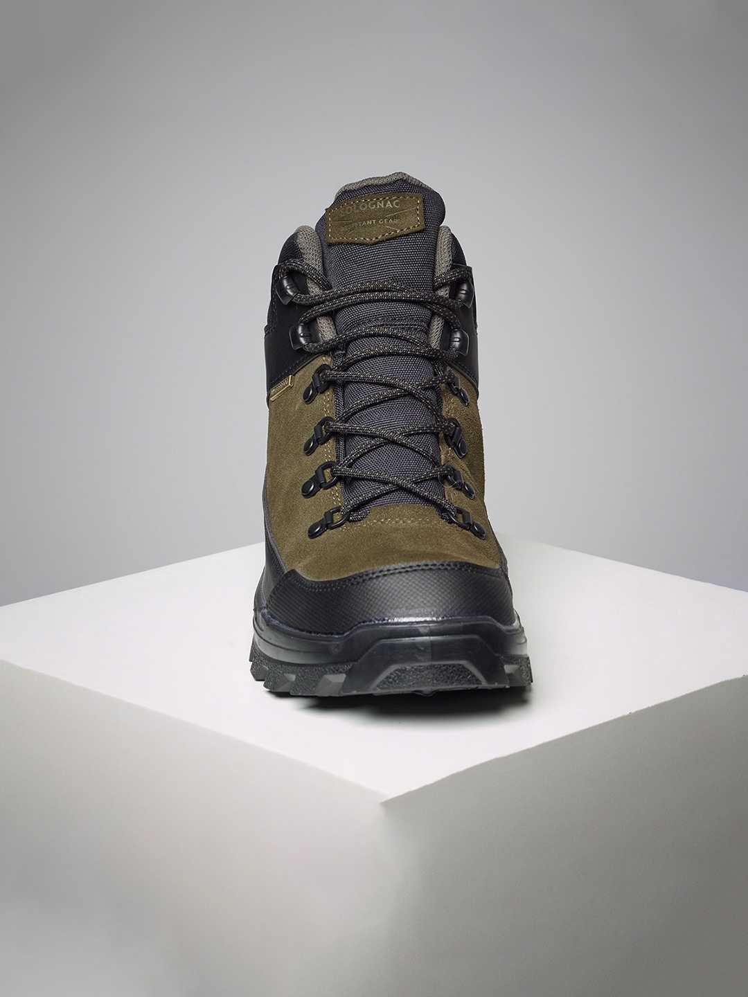 

SOLOGNAC By Decathlon Men Green Mid-Ankle Waterproof Hiking Shoe