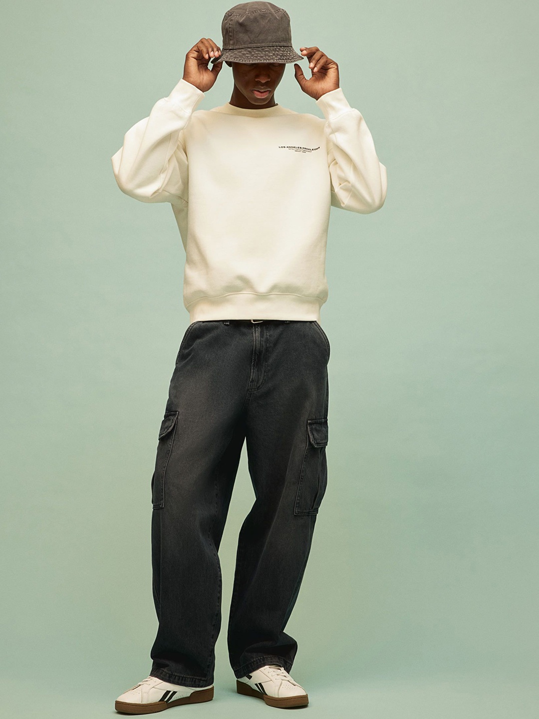 

H&M Baggy Cargo Jeans, Black