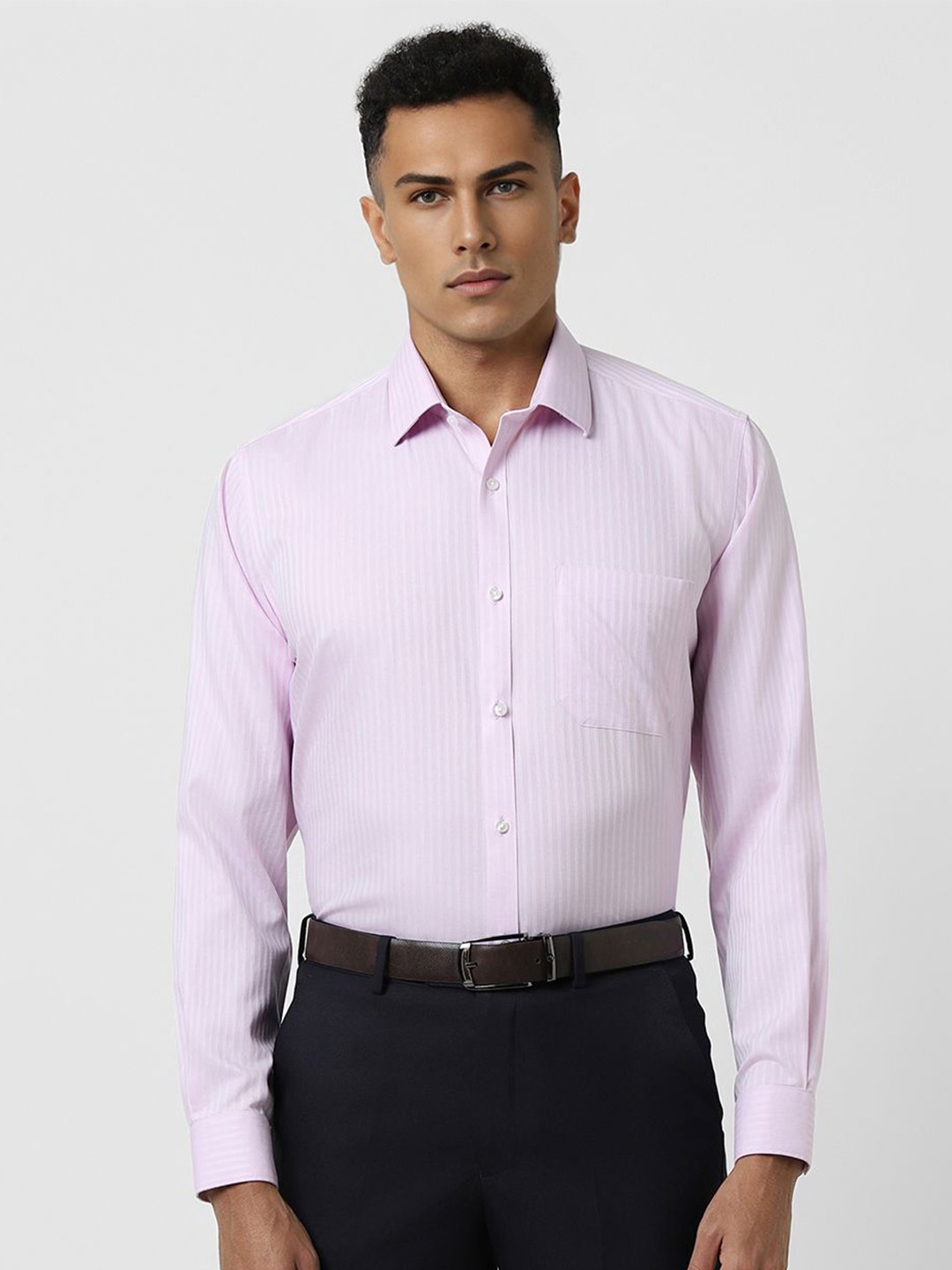

Van Heusen Men Spread Collar Vertical Striped Cotton Slim Fit Formal Shirt, Lavender