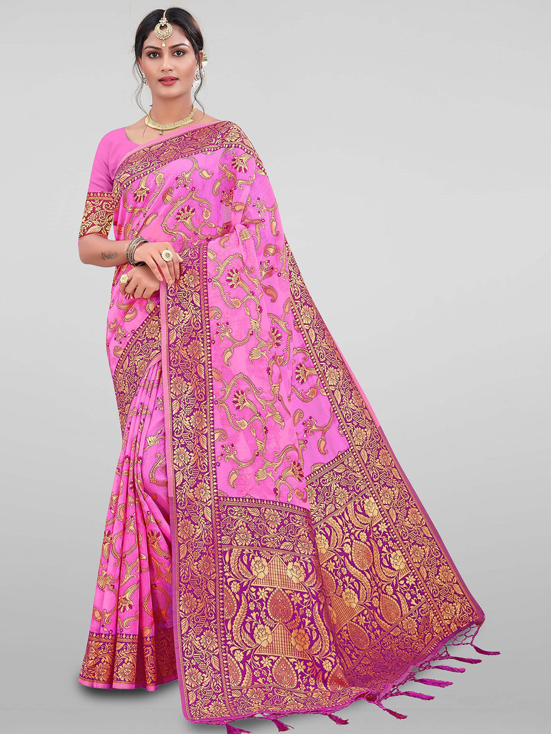 

Maroosh Woven Design Zari Saree, Pink
