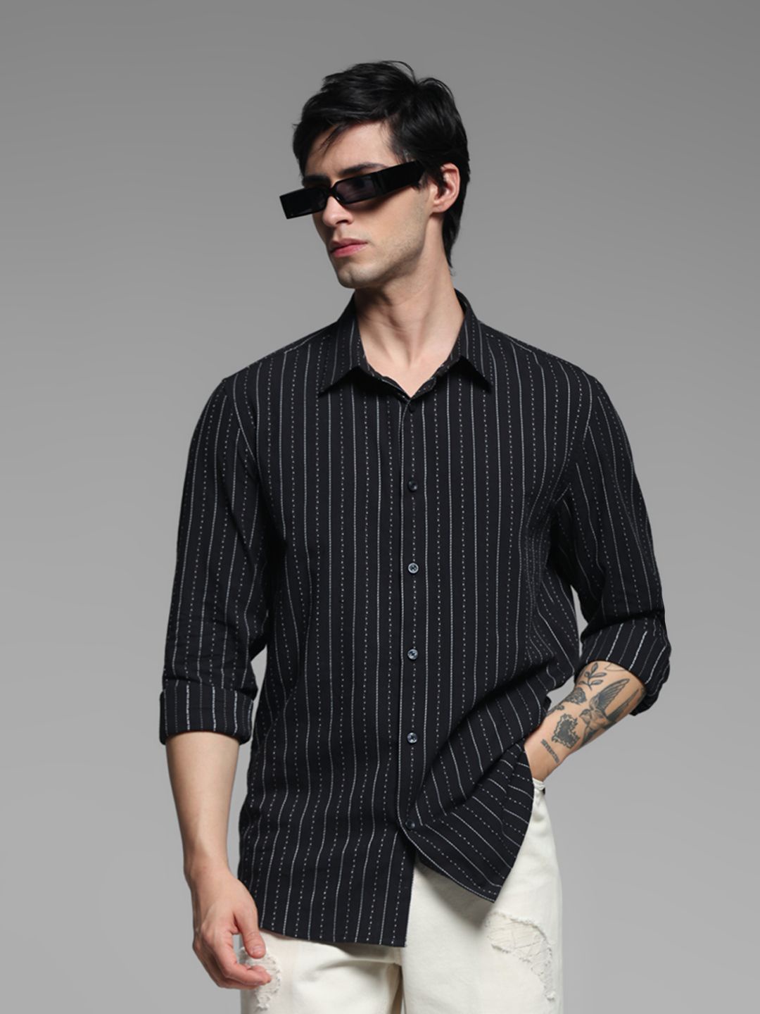 

Jack & Jones Men Spread Collar Vertical Striped Cotton Slim Fit Casual Shirt, Black