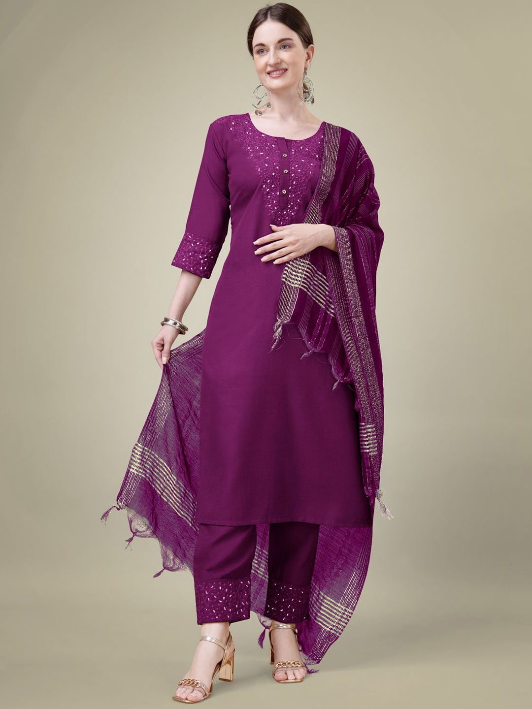 

KAYOMMI Floral Embroidered Round Neck Straight Kurta with Trousers & Dupatta, Purple