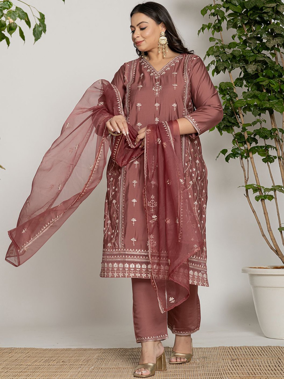 

Yufta Women Ethnic Motifs Embroidered Regular Sequinned Kurta with Trousers & With Dupatta, Rust