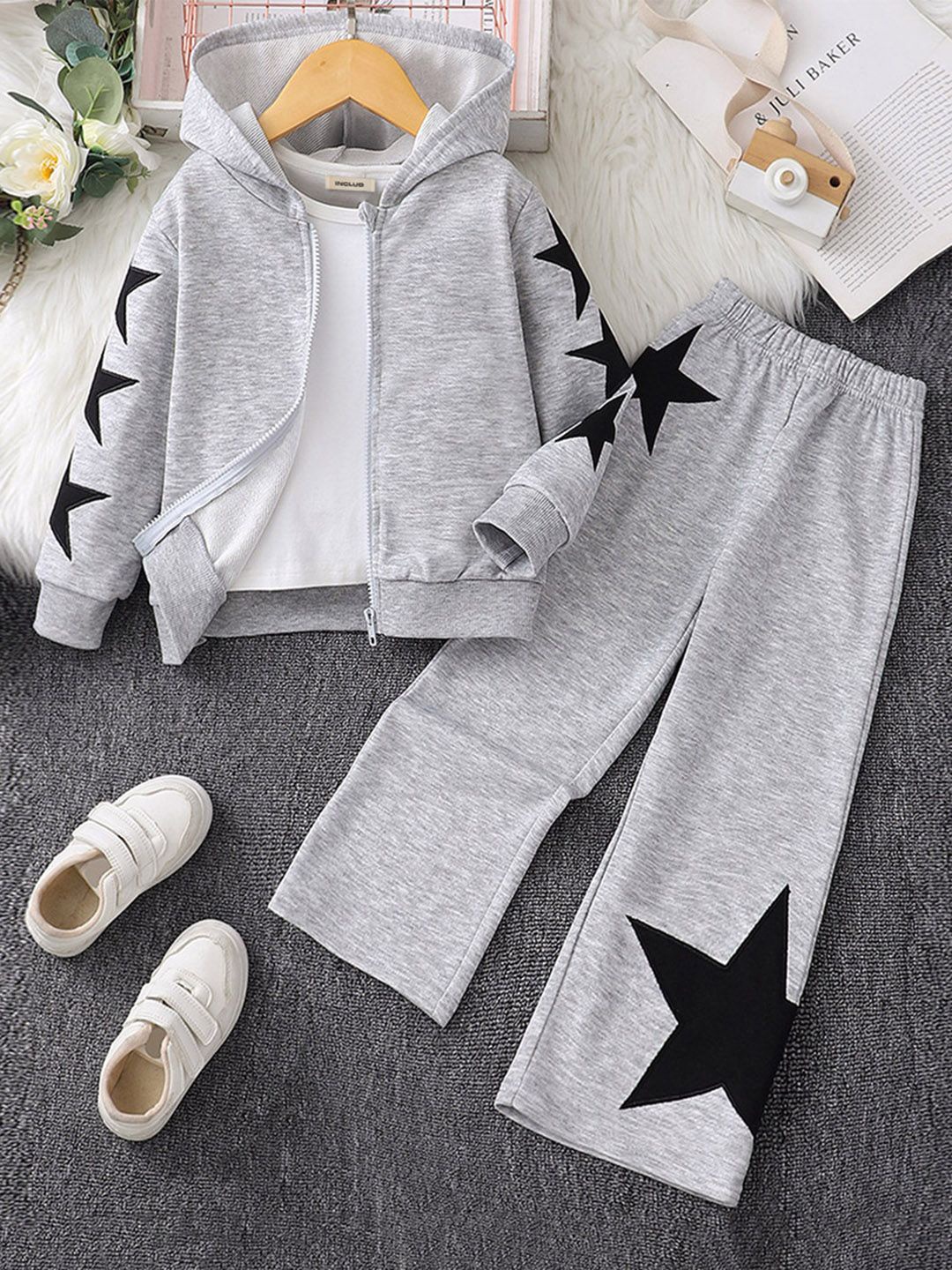 

INCLUD Girls Printed Hooded Jacket with Trousers Clothing Set, Grey