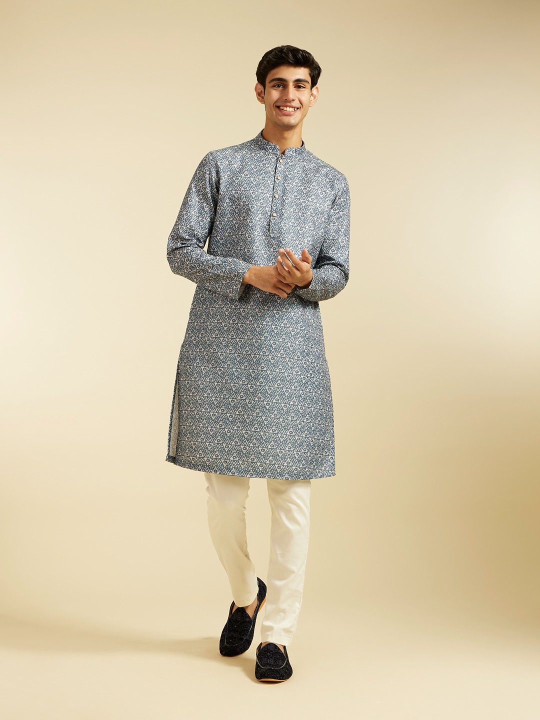 

Diwas by Manyavar Men Geometric Printed Straight Kurta, Blue