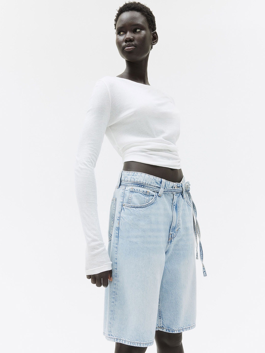 

H&M Women Bermuda Super Baggy Low Denim Shorts, Blue