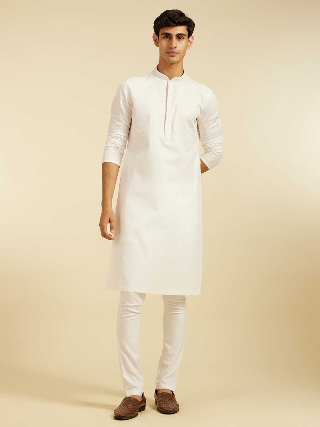 

Diwas by Manyavar Men Checked Woven Design Mandarin Collar Cotton Straight Kurta, White