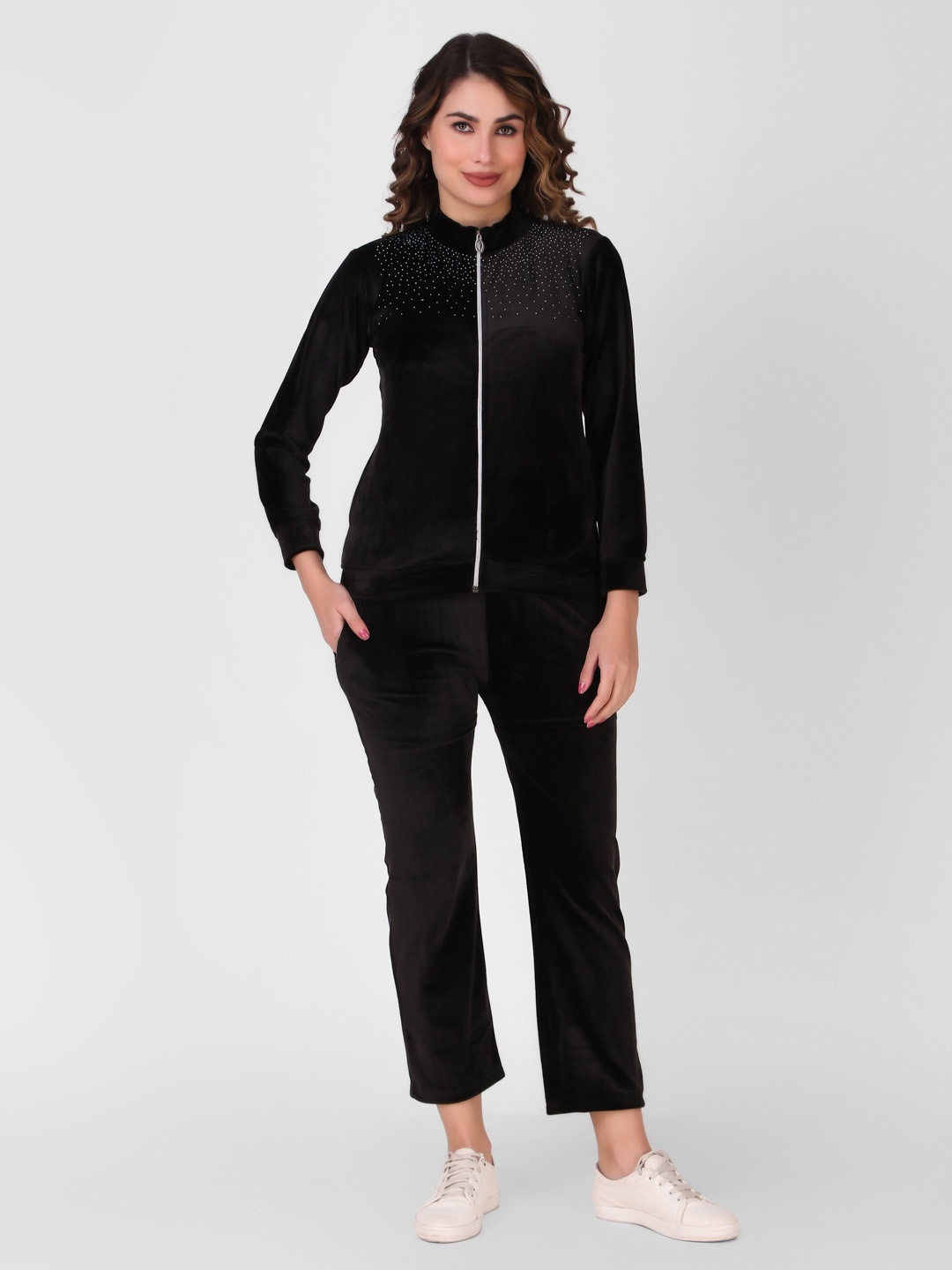 

FNOCKS Women Mid-Rise Velvet Tracksuits, Black