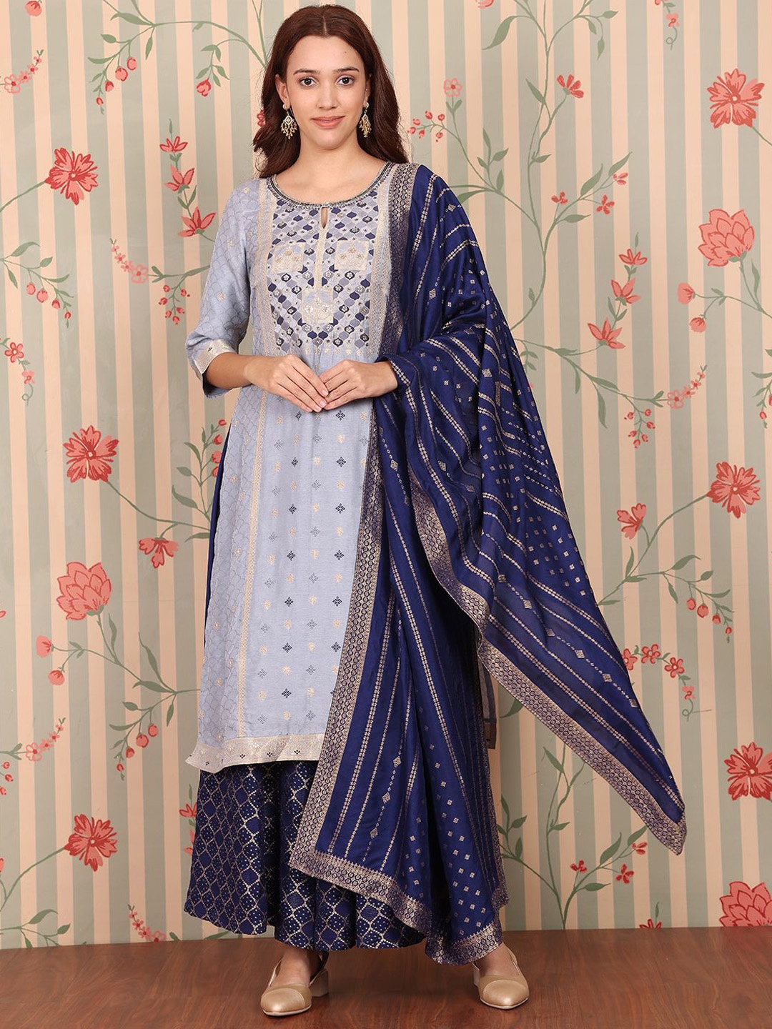 

AURELIA Floral Self Design Beads and Stones Straight Kurta with Palazzo & Dupatta, Blue