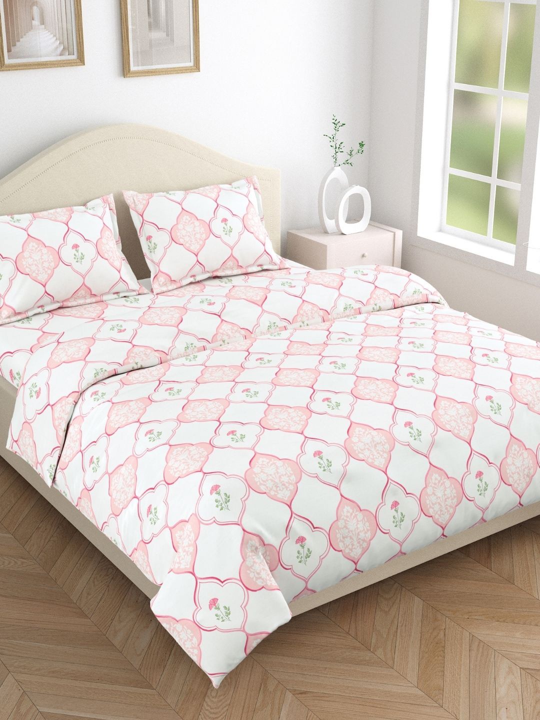 

haus & kinder Pink City Palette White Floral Printed 186 TC Pure Cotton Queen Bedsheet Set