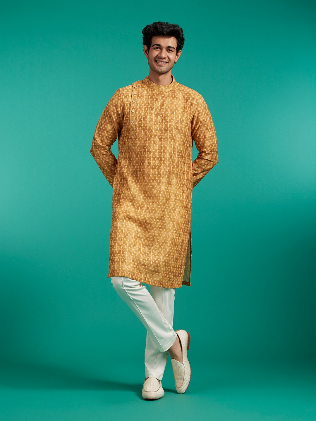 

Diwas by Manyavar Geometric Woven Design Straight Kurta, Mustard