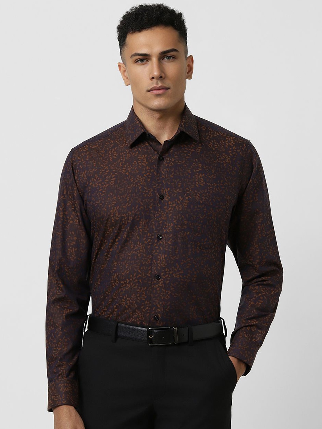 

Van Heusen Men Spread Collar Floral Printed Cotton Slim Fit Formal Shirt, Purple