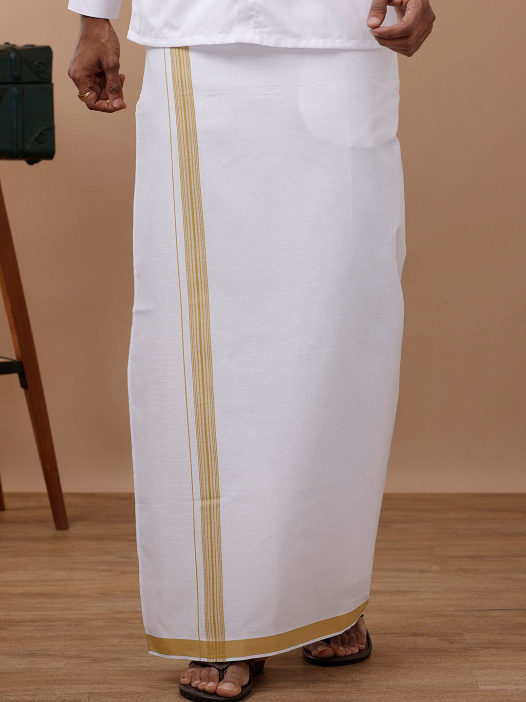 

Ramraj Men Solid Adjustable Dhoti With Border, White