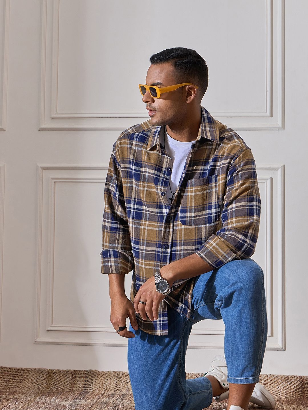 

CHIMPAAANZEE Men Spread Collar Tartan Checked Oversized Casual Shirt, Brown
