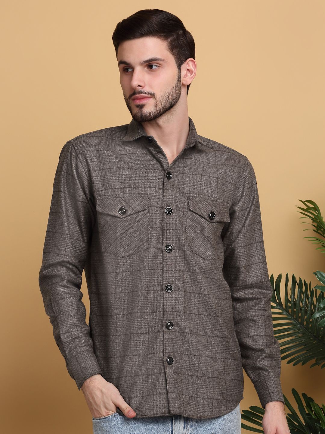 

KLOTTHE Men Spread Collar Checked Cotton Casual Shirt, Brown