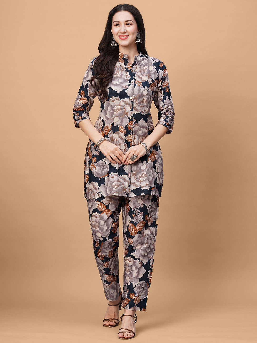 

Kiana House Of Fashion Floral Printed Mandarin Collar Pure Cotton Kurta With Trouser, Blue