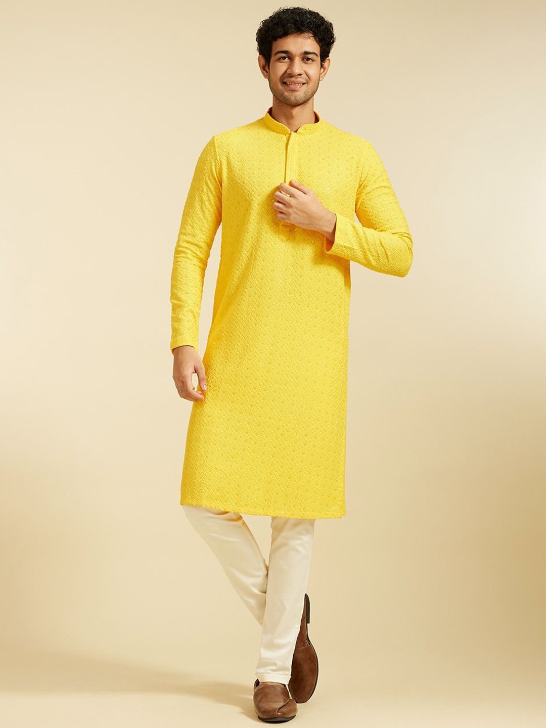 

Diwas by Manyavar Men Ethnic Motifs Embroidered Mandarin Collar Sequinned Straight Kurta, Yellow