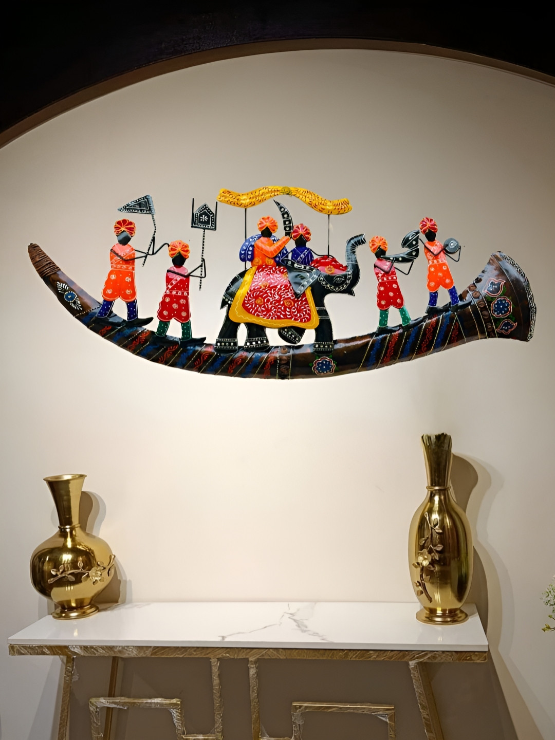 

ANSHIKA INTERNATIONAL Brown & Red Printed Metal Elephant Baarat Wall Decor