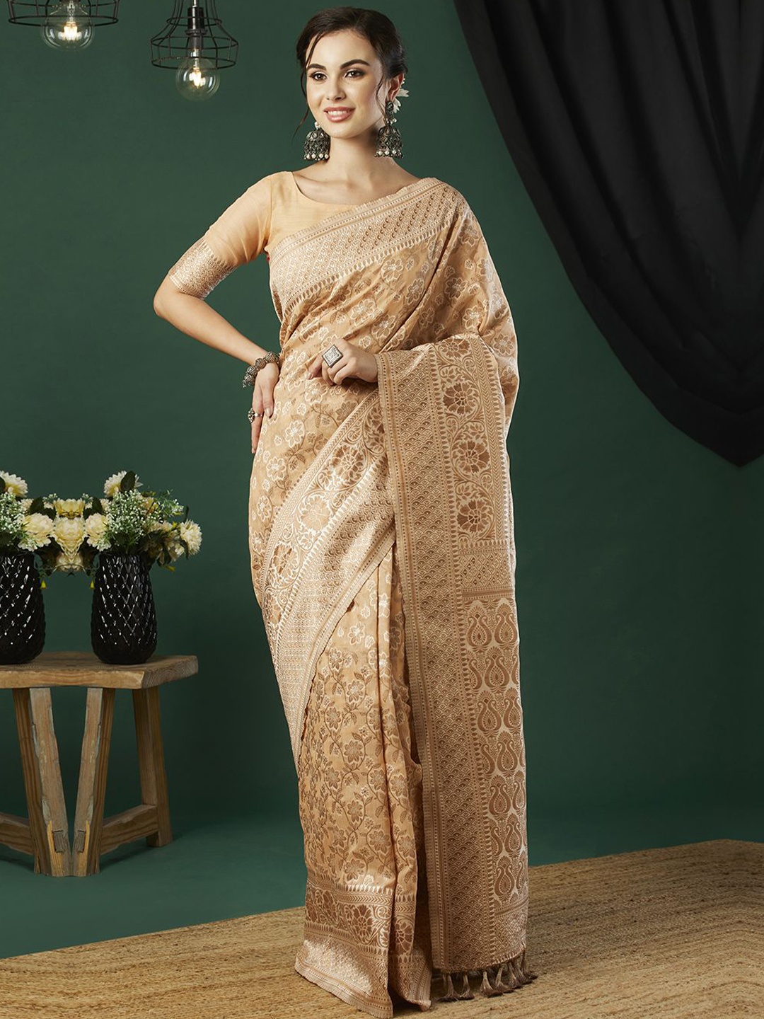 

HI FI NX Ethnic Motifs Zari Pure Linen Saree, Tan