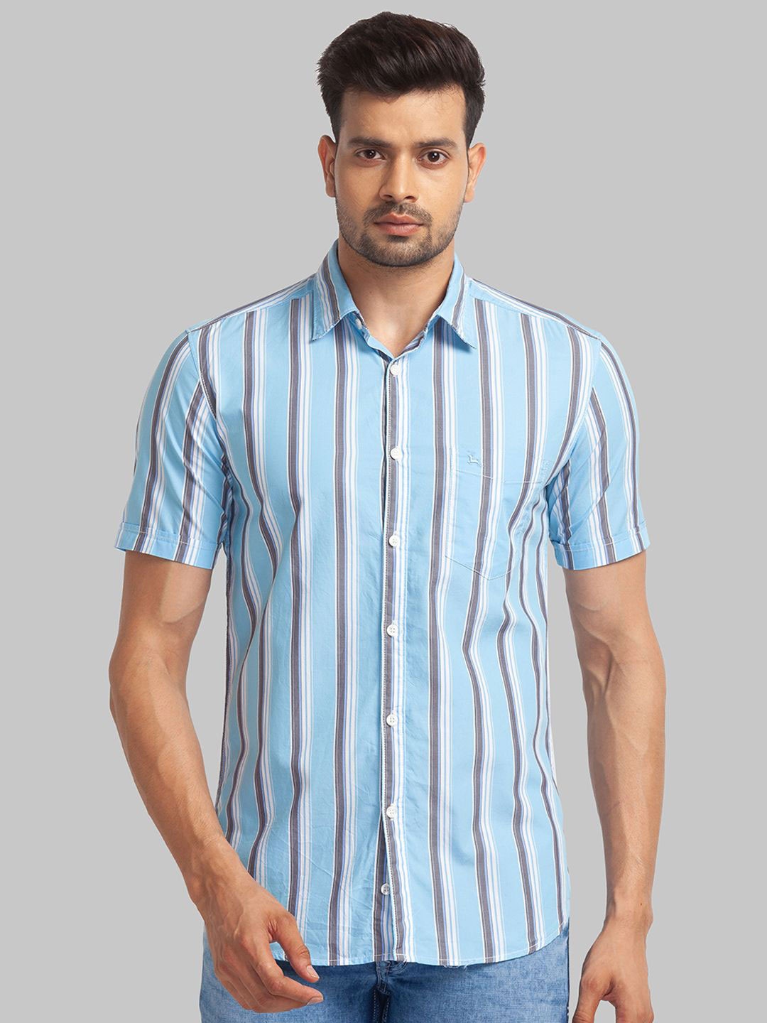 

Parx Men Cutaway Collar Vertical Striped Cotton Slim Fit Casual Shirt, Blue