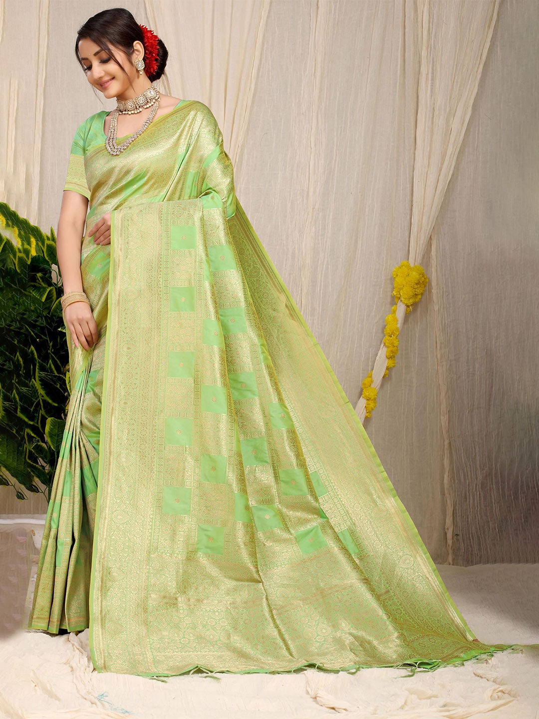 

Royal Rajgharana Saree Ethnic Motifs Woven Design Zari Pure Silk Banarasi Sarees, Sea green