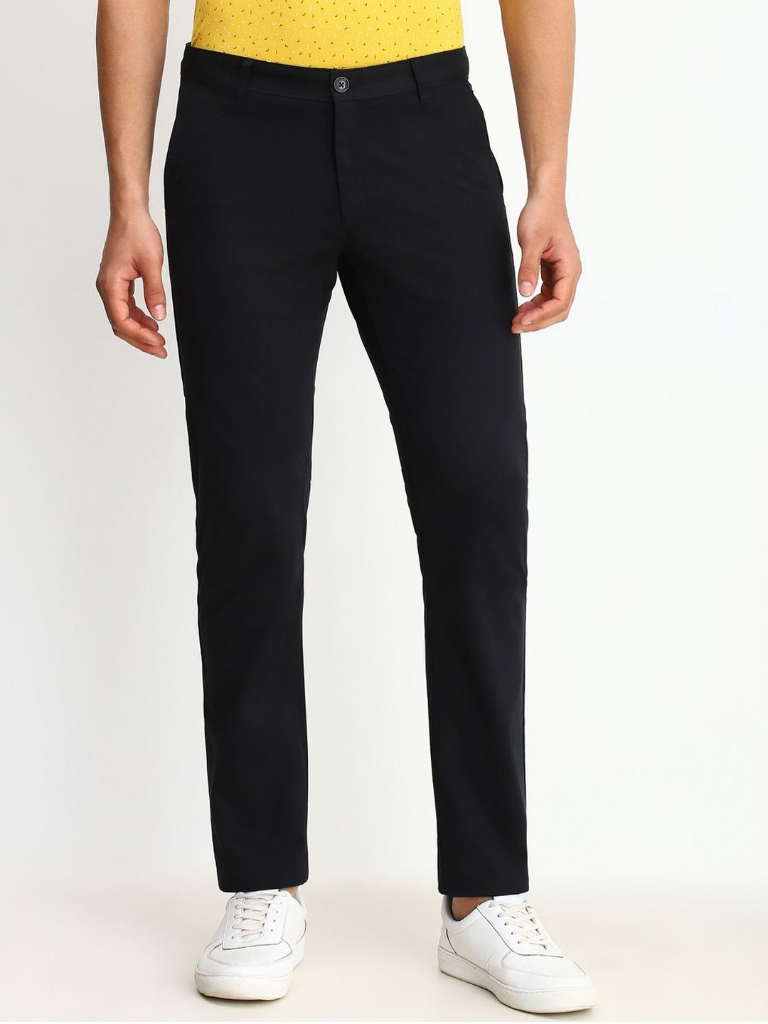

Allen Solly Men Slim Fit Trousers, Black