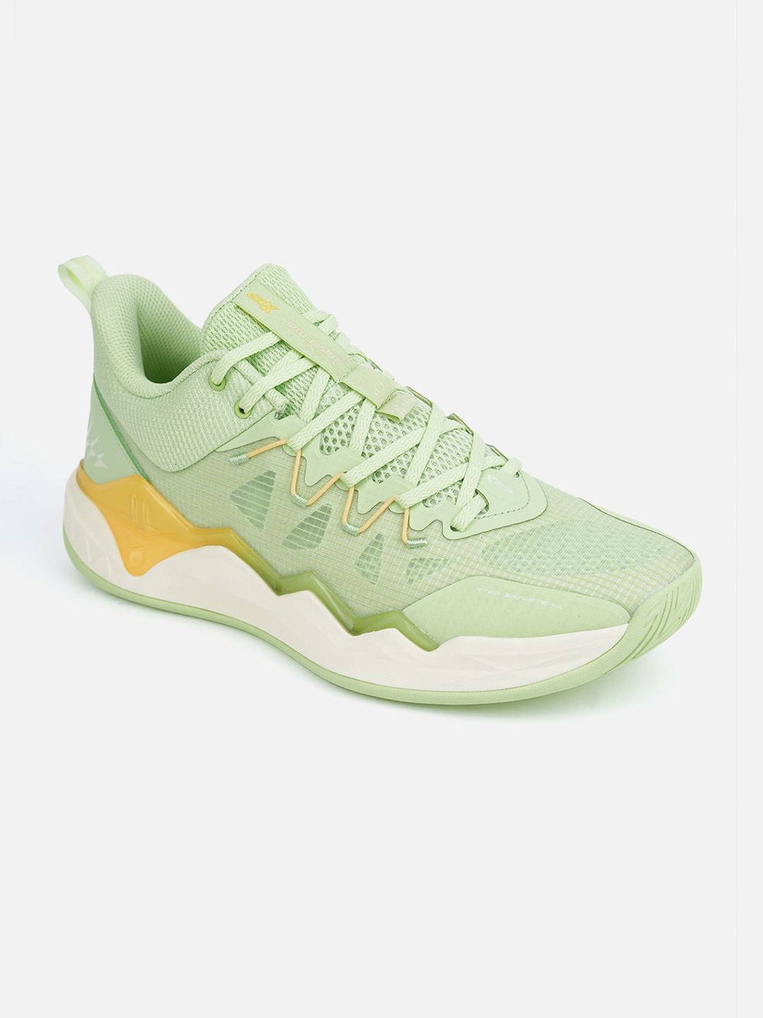 

Xtep Men Textile Basketball Shoes, Green