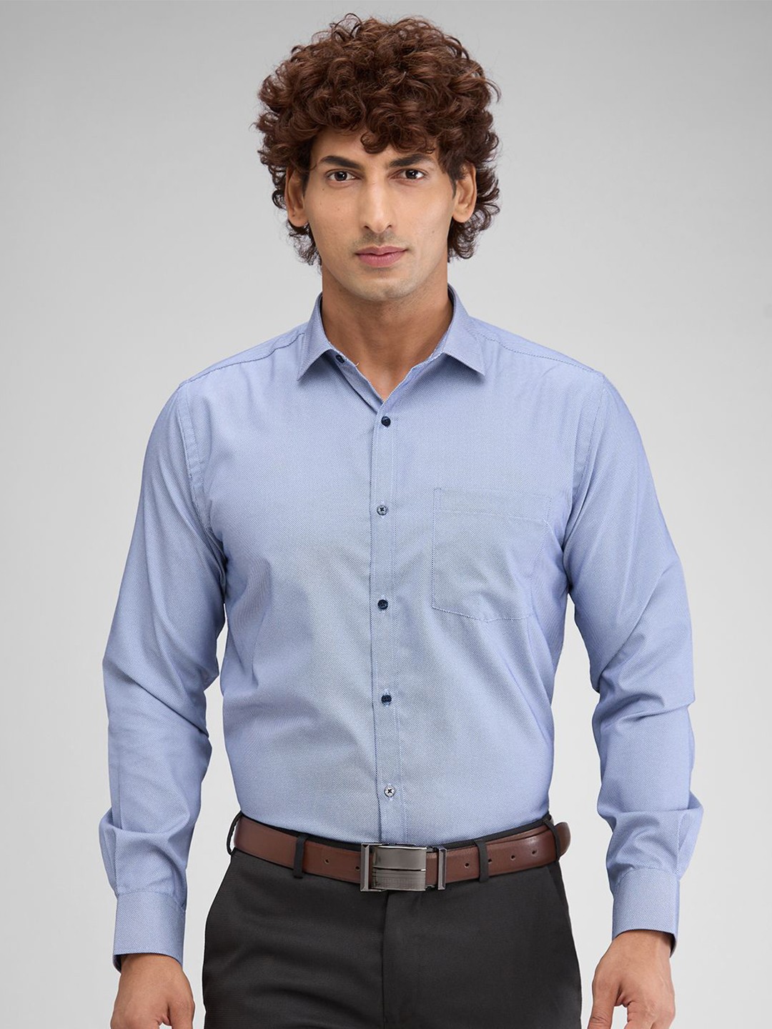 

Park Avenue Men Cutaway Collar Solid Slim Fit Formal Shirt, Blue
