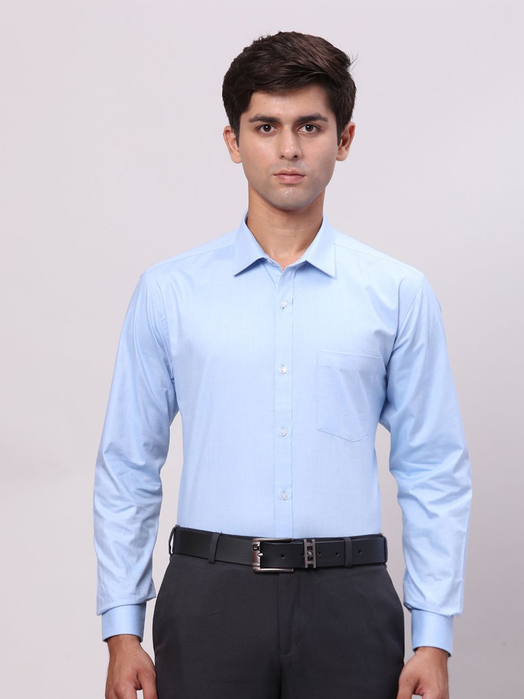 

Park Avenue Men Cutaway Collar Solid Cotton Slim Fit Formal Shirt, Blue