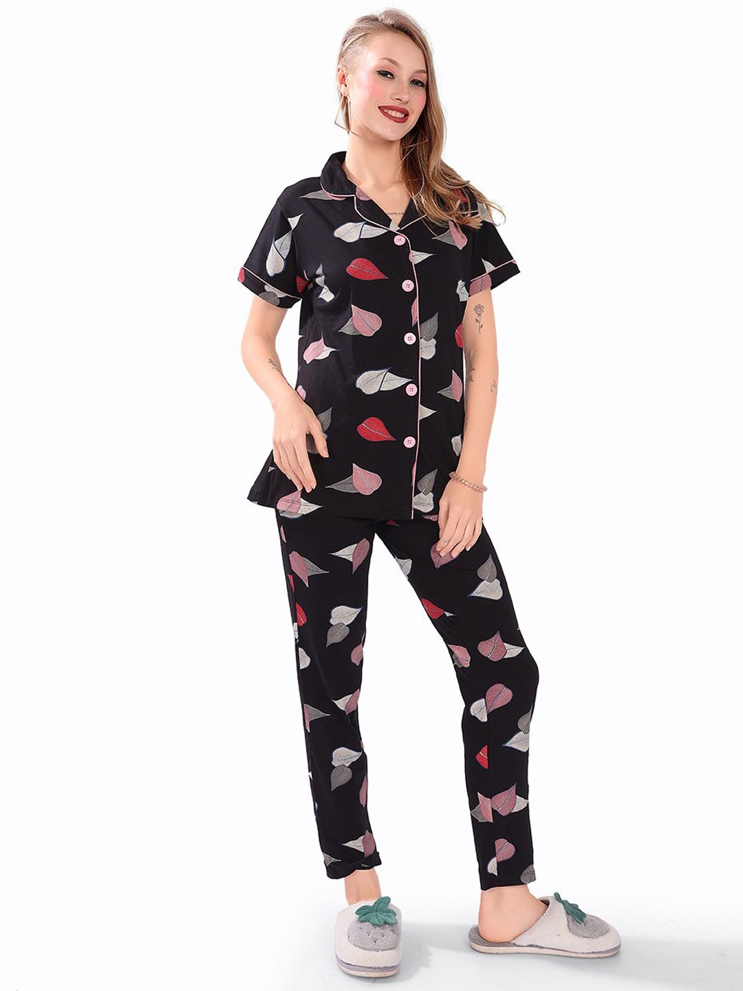 

FOMTI Women Printed Night suit, Black