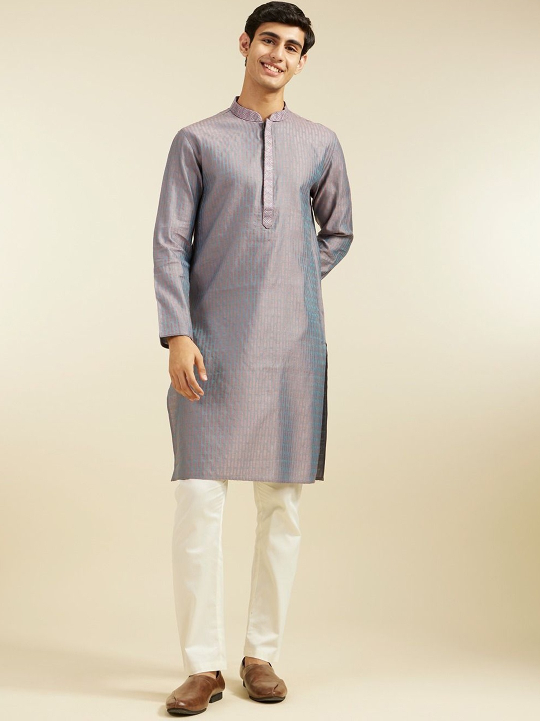 

Diwas by Manyavar Men Floral Woven Design Straight Kurta, Grey