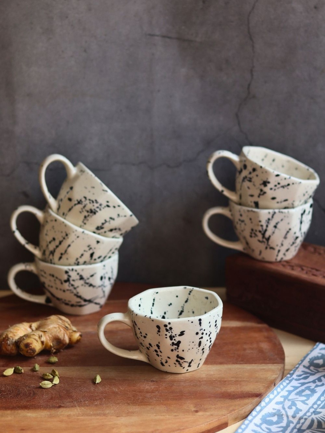 

WEAVING HOMES White & Black 6 Pieces Printed Ceramic Glossy Cups 220 ml