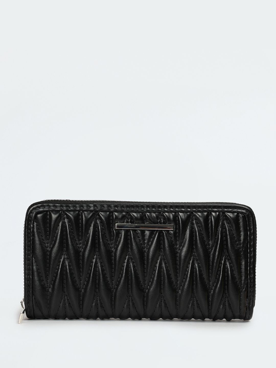 

max Women Textured Zip Around Wallet, Black