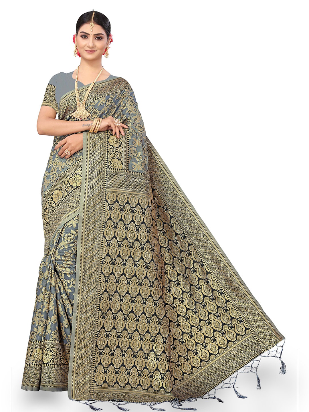 

Maroosh Woven Design Zari Fusion Saree, Grey