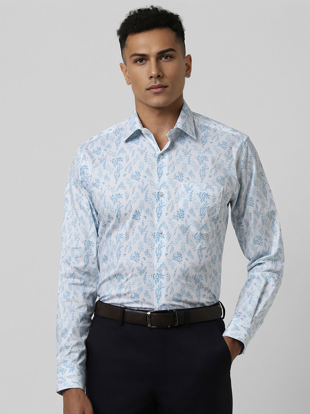 

Van Heusen Men Spread Collar Floral Printed Cotton Slim Fit Formal Shirt, White