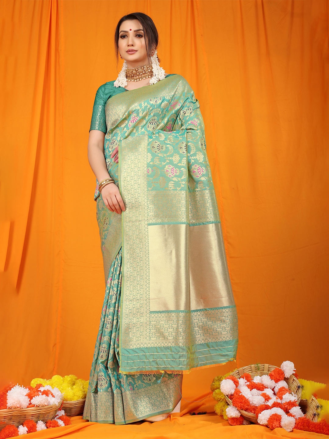 

Royal Rajgharana Saree Ethnic Motifs Zari Pure Silk Banarasi Sarees, Sea green